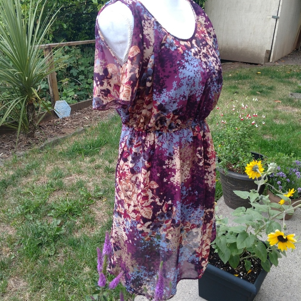 Peep shoulder sundress